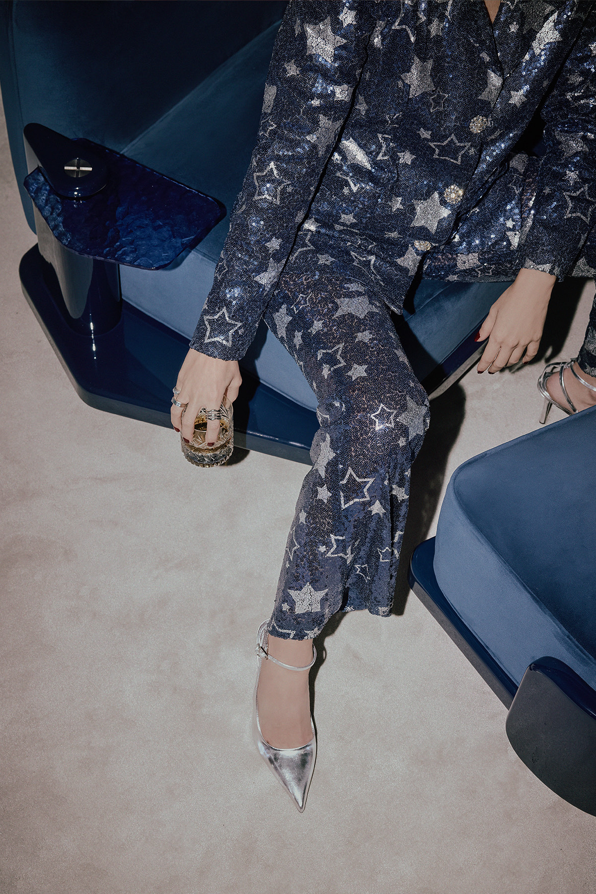 The Laidback Lounge Chair with a star-print outfit
